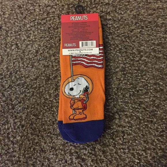 Peanuts Astronaut Snoopy Socks. NWT - Picture 3 of 5